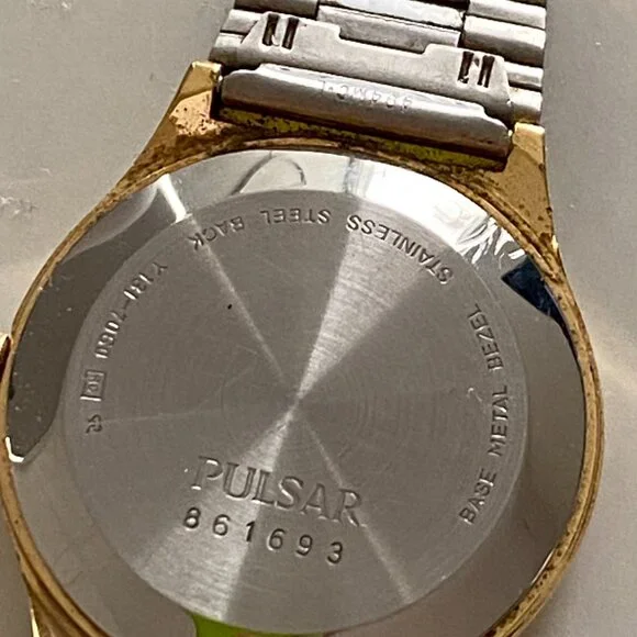 RARE VINTAGE PULSAR BY SEIKO Quartz WATCH Japan PREOWNED - Picture 3 of 13